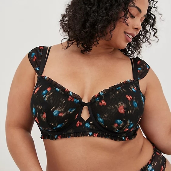 Bra and panty set - Picture 5 of 8